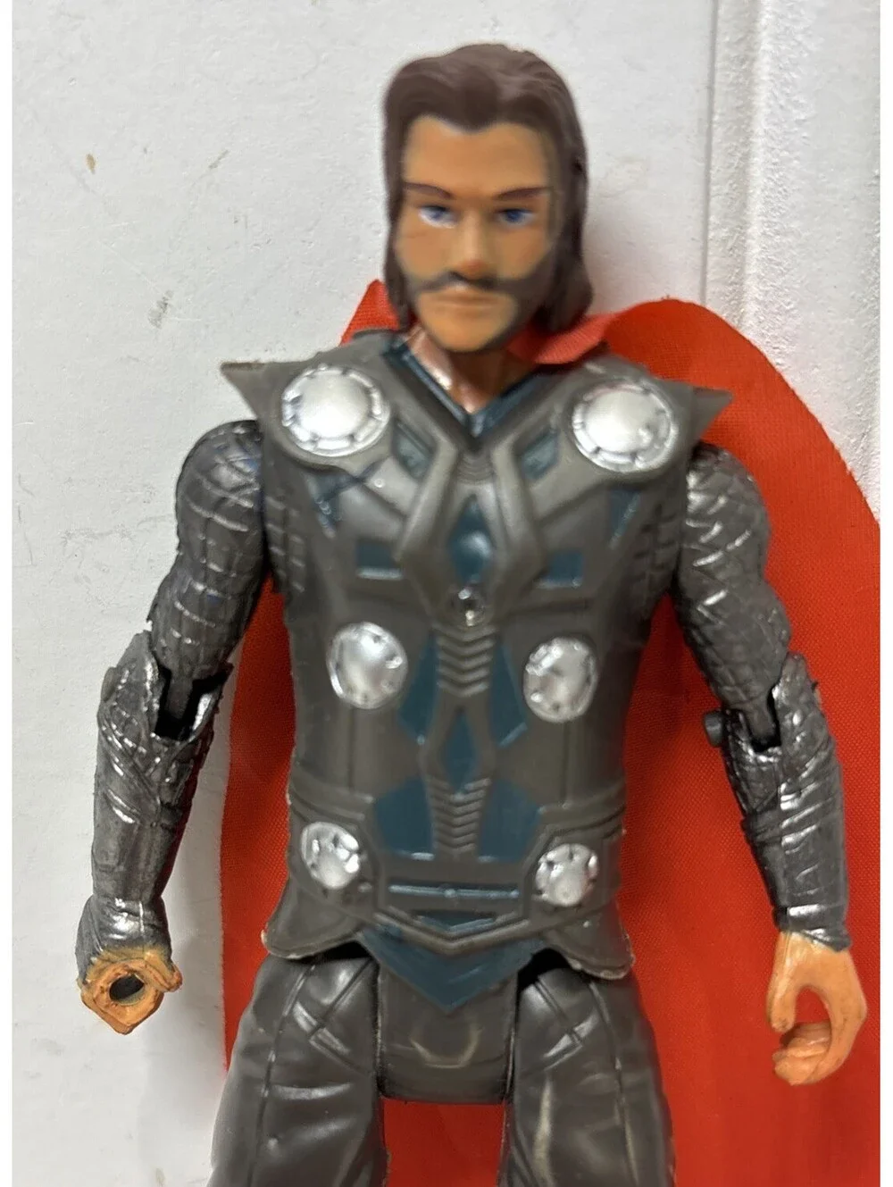 Thor Marvel Avengers Action Figure Hasbro 2016 6” Tall Loose Figure Only Clean